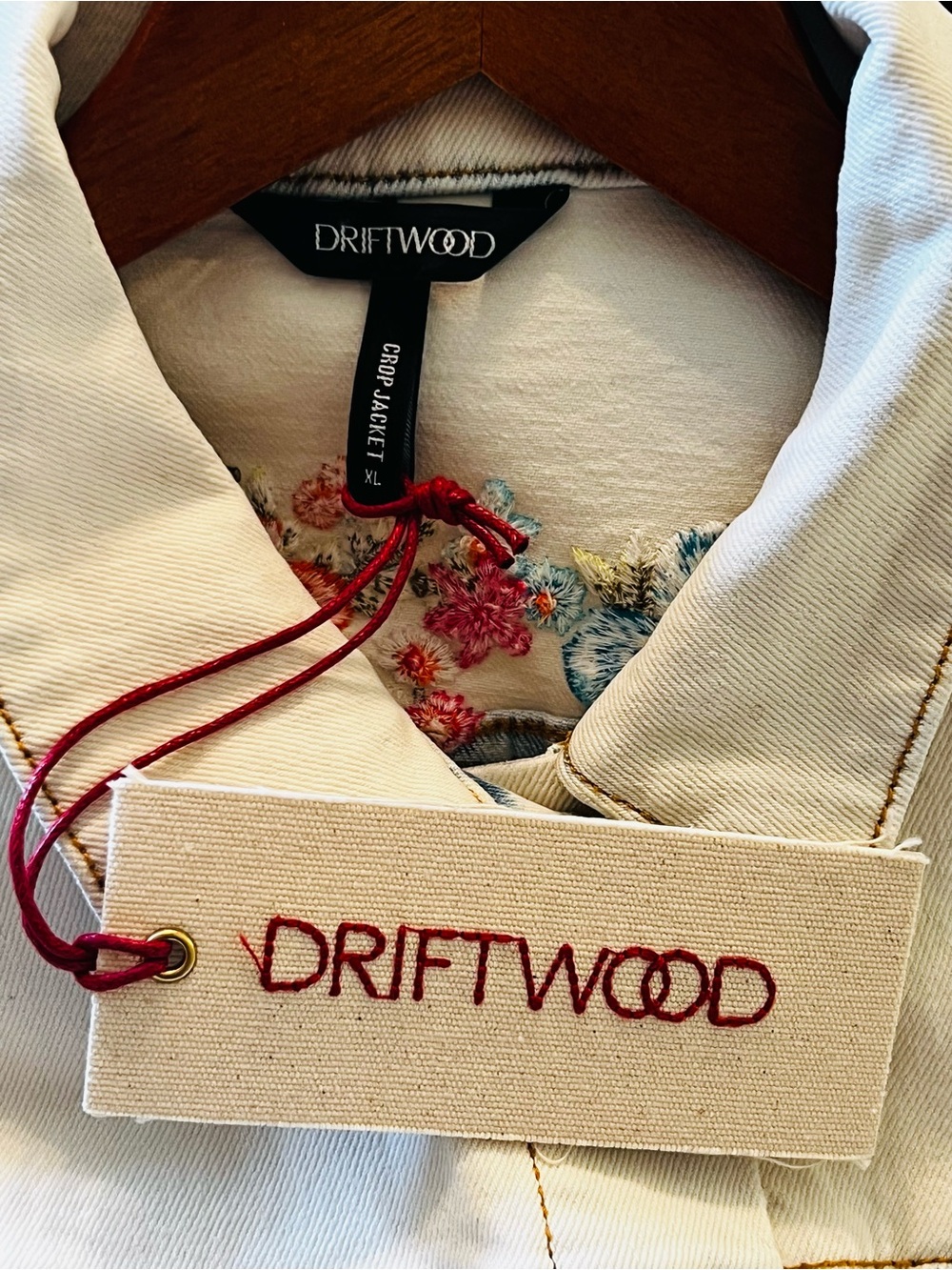 Driftwood Embroidered Floral Peace Sign Jean Jacket XL - Picture 7 of 7